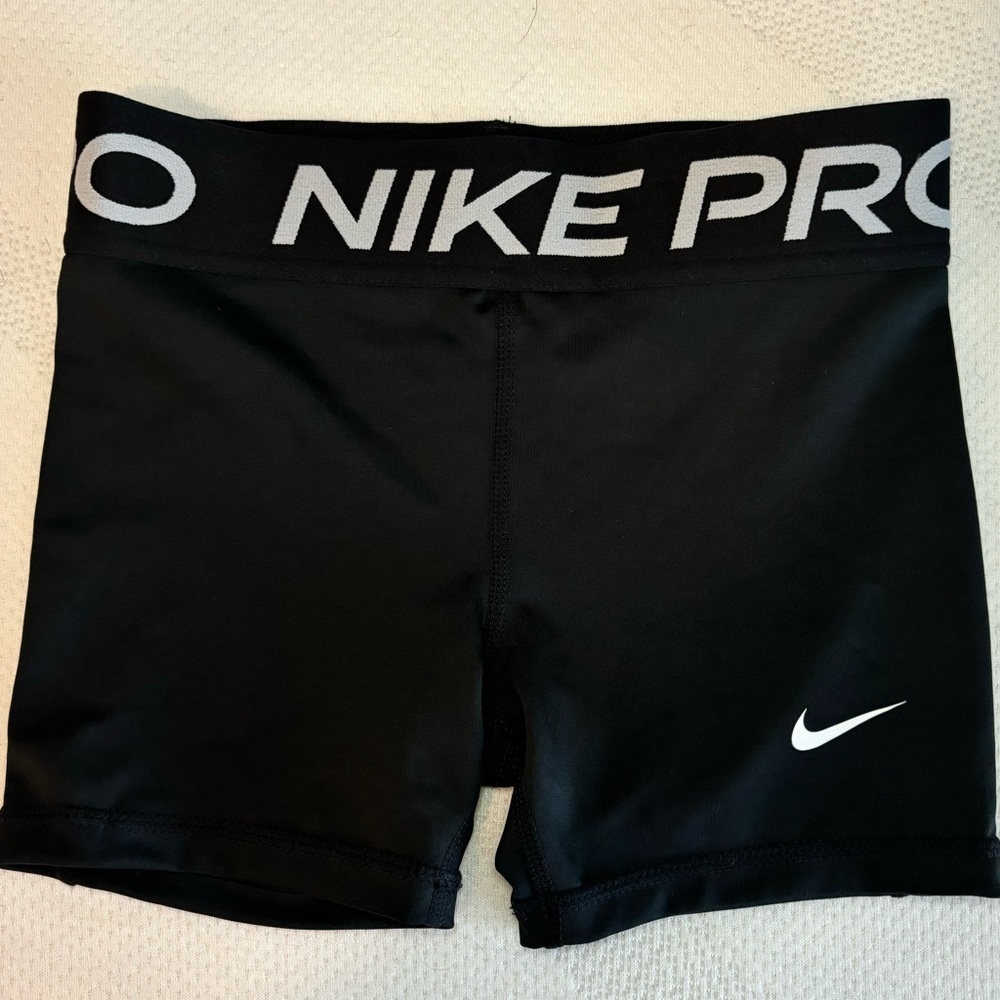 Nike Pro Girl Shorts